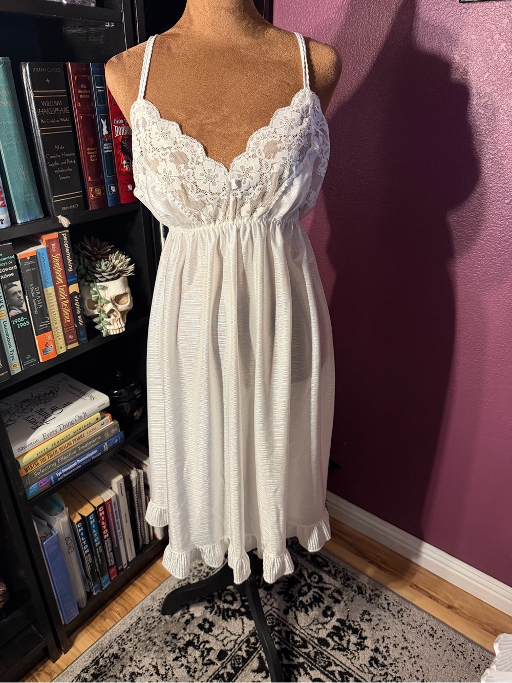Vtg Lace-Trim White Nightgown